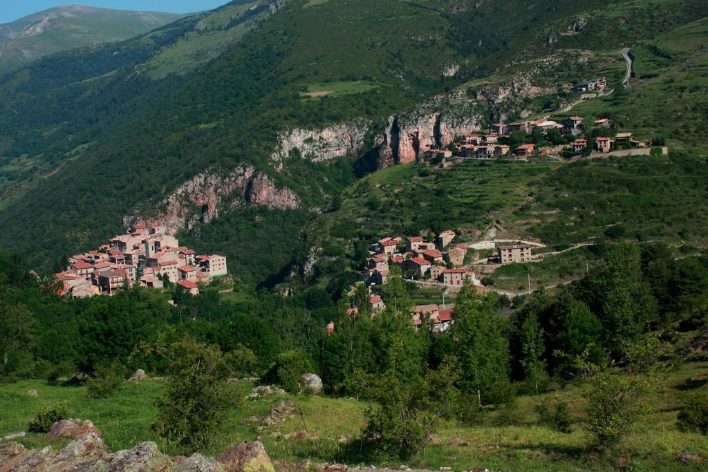 La Closa Vandrehjem Castellar De N'Hug Eksteriør billede